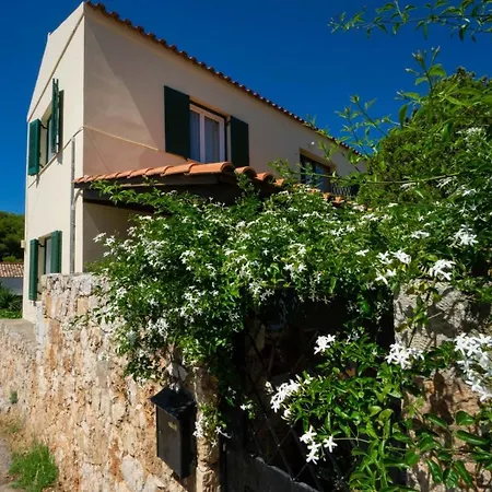 Giani By Posarellivillas * La Canea