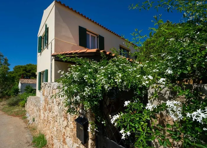 Giani By Posarellivillas * La Canea